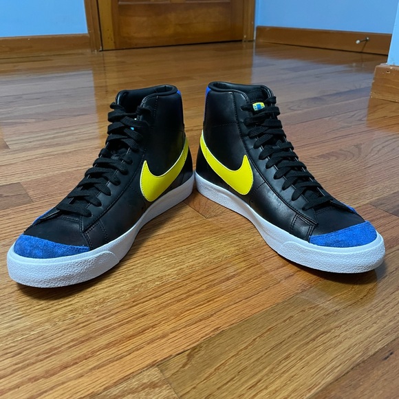 NIKE BLAZER MID '77 VINTAGE SHOES PEACE LOVE & BASKETBALL MENS SZ 9.5 DC1414 001 - Picture 4 of 12